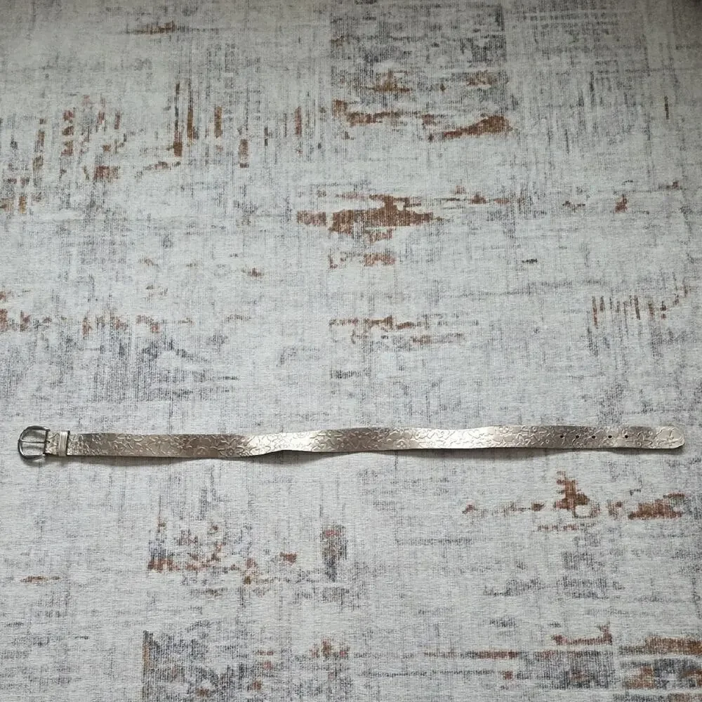 Vintage Fossil Silver Metallic Embossed Textured Genuine Leather Belt Womens L